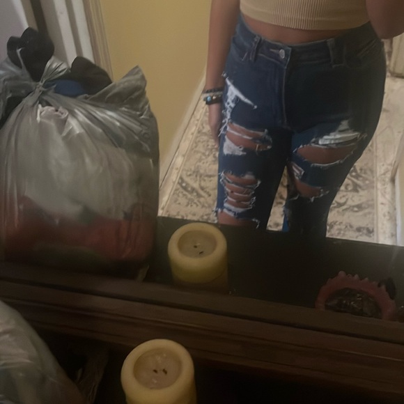 Dark wash bell bottom jeans! - Picture 2 of 3